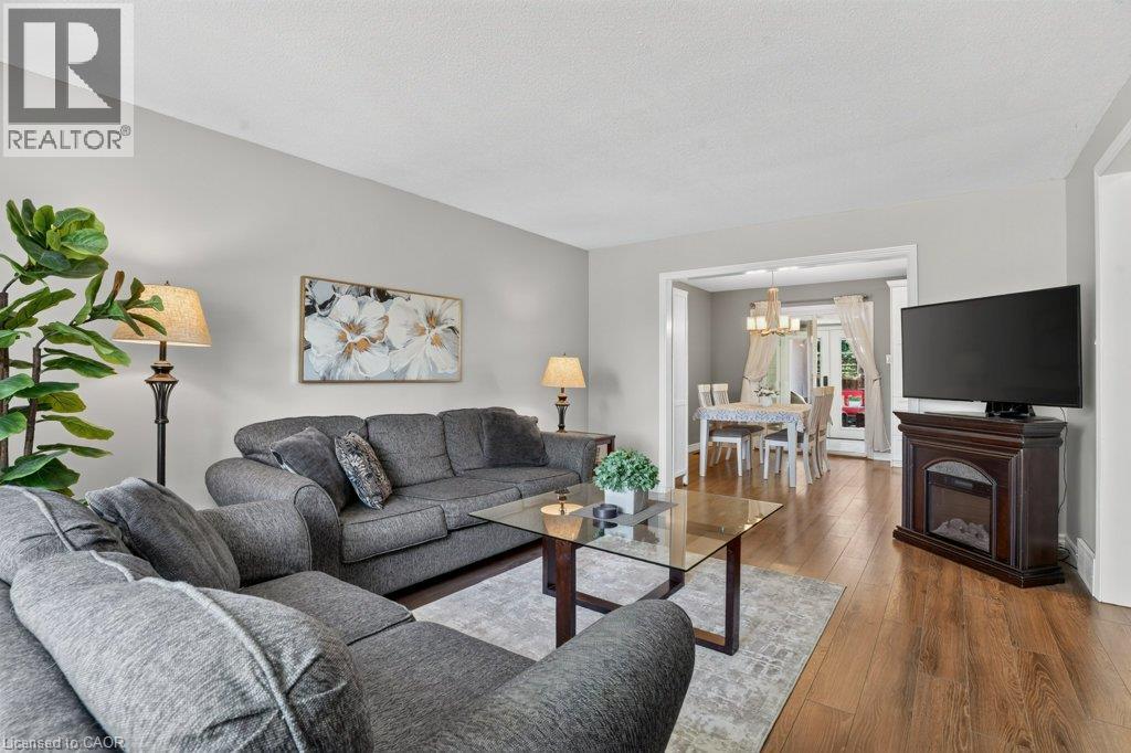 11 Graywood Court, Kitchener, Ontario  N2E 1W2 - Photo 8 - 40852263