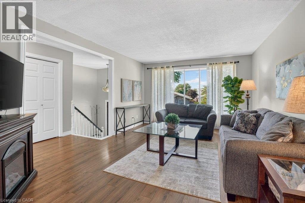 11 Graywood Court, Kitchener, Ontario  N2E 1W2 - Photo 7 - 40852263