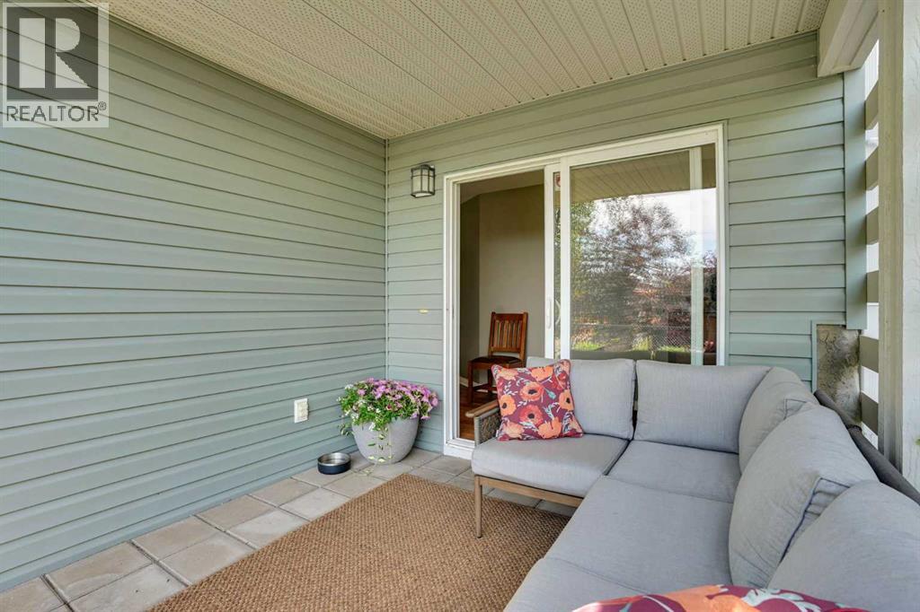 92 Sunset Circle, Cochrane, Alberta  T4C 0C4 - Photo 35 - A2332906