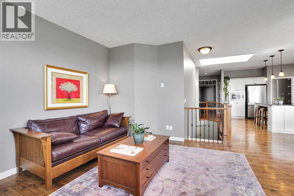 92 Sunset Circle, Cochrane, Alberta  T4C 0C4 - Photo 15 - A2332906