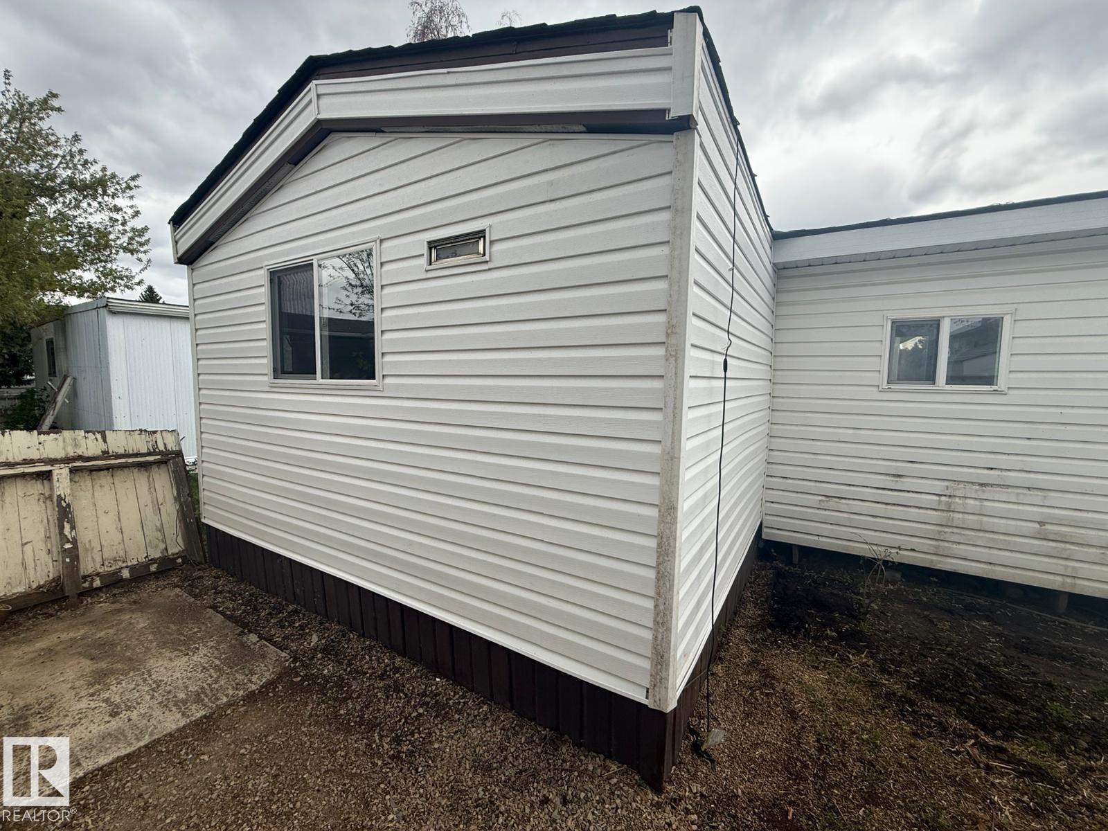 20 West View Bv Nw, Edmonton, Alberta  T5S 1T5 - Photo 11 - E4502489