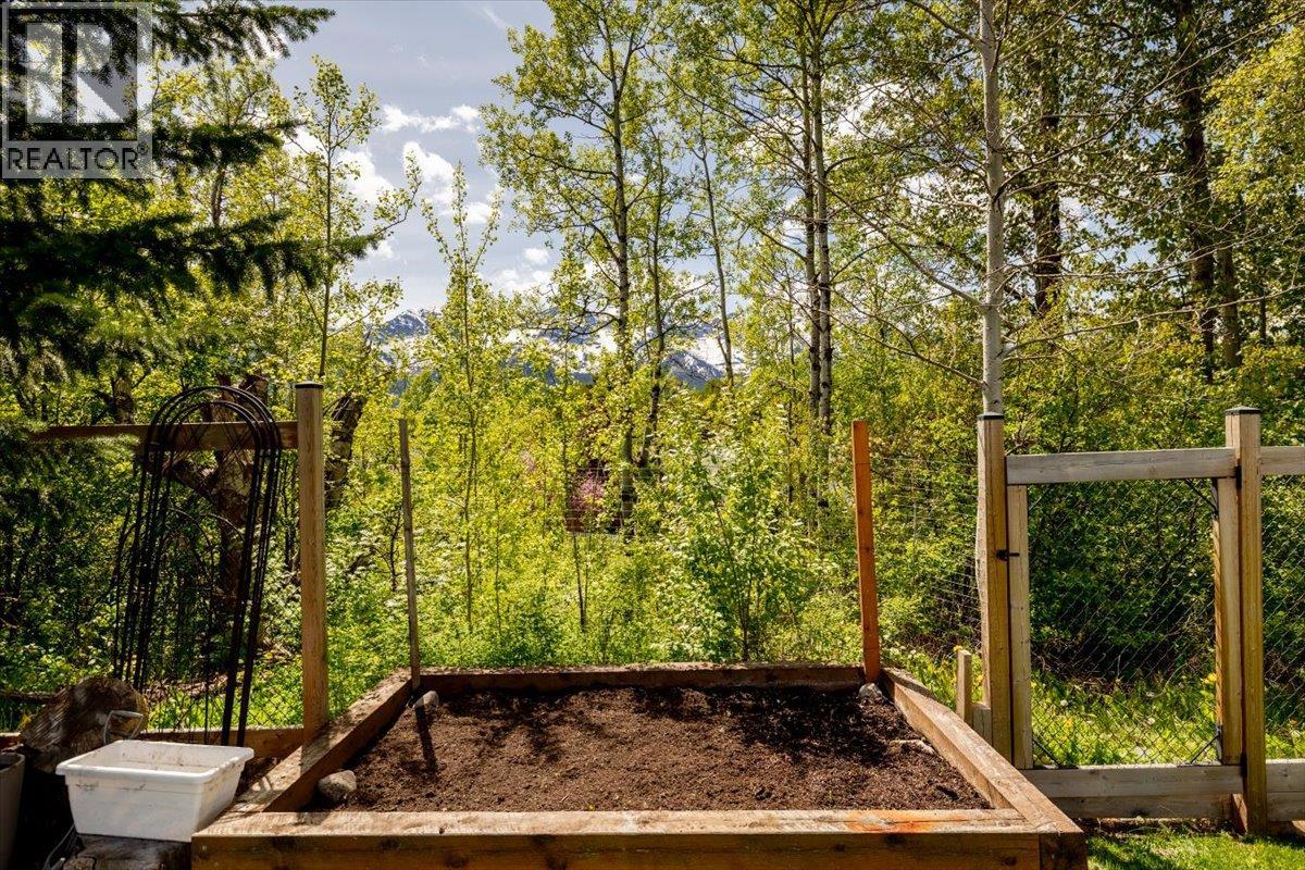 39 Elkview Drive, Fernie, British Columbia  V0B 1M3 - Photo 66 - 10397109