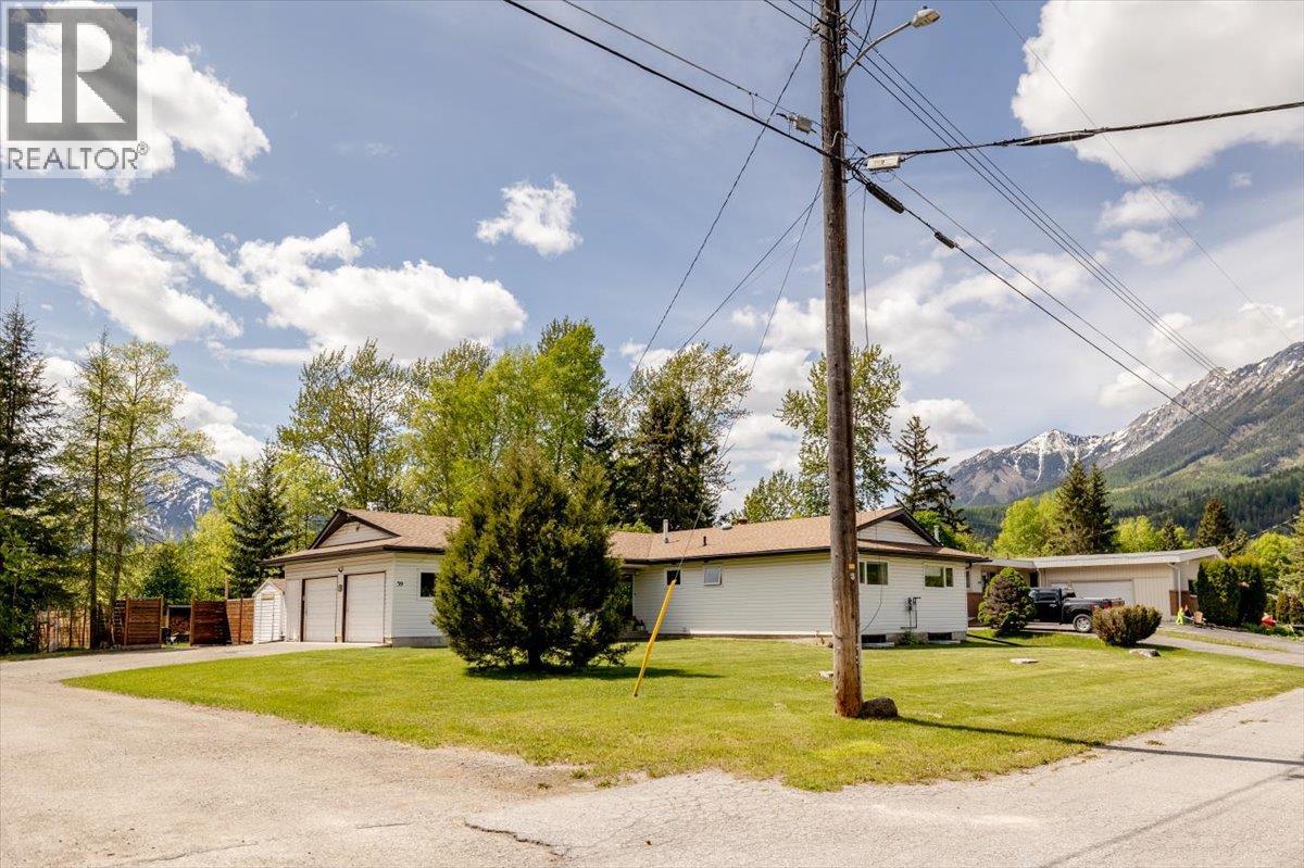 39 Elkview Drive, Fernie, British Columbia  V0B 1M3 - Photo 68 - 10397109
