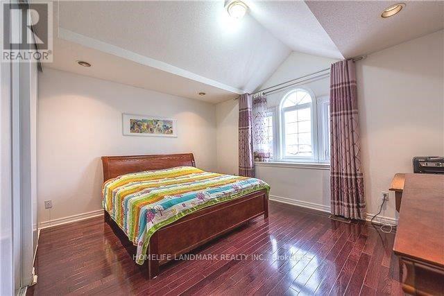 82 Canyon Hill Avenue, Richmond Hill, Ontario  L4C 0E1 - Photo 5 - N13647502