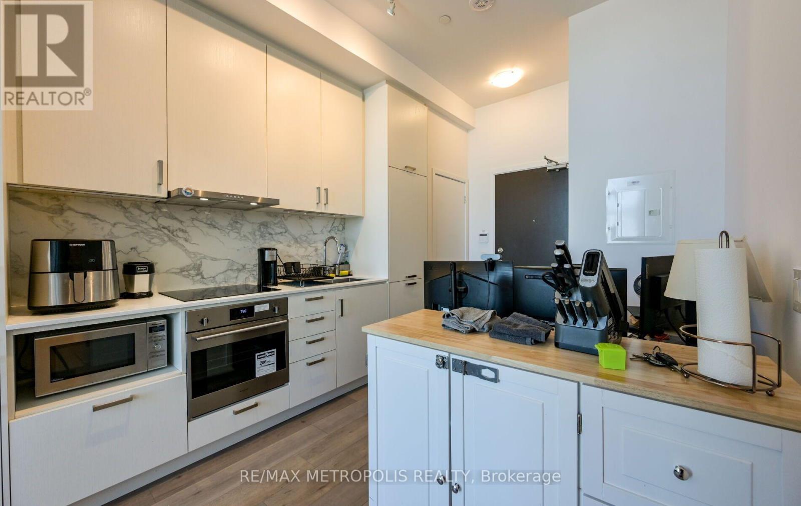 1601 - 60 Honeycrisp Crescent, Vaughan, Ontario  L4K 0N5 - Photo 17 - N13647572