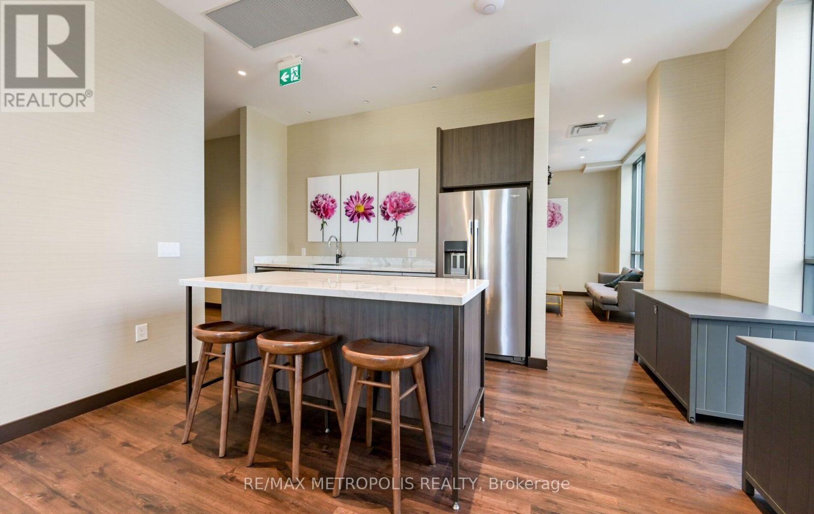1601 - 60 Honeycrisp Crescent, Vaughan, Ontario  L4K 0N5 - Photo 45 - N13647572