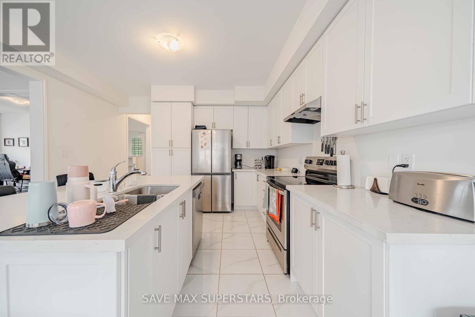 34 Bannister Road, Barrie, Ontario  L9J 0L5 - Photo 10 - S13647576