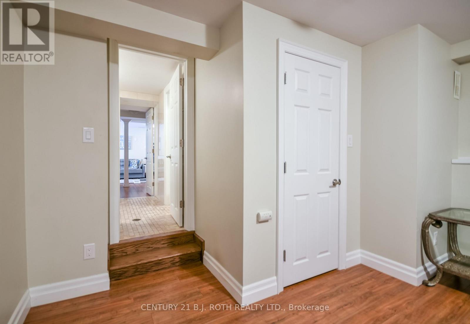 991 Shore Lane, Wasaga Beach, Ontario  L9Z 2B4 - Photo 18 - S13647598