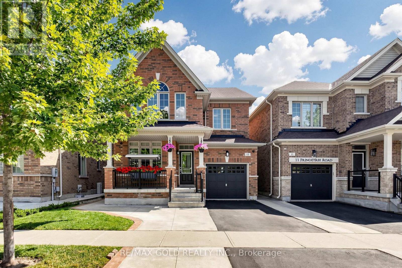 13 FRINGETREE ROAD, Brampton, Ontario