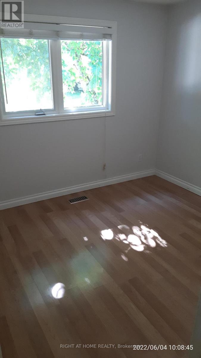 266 Gunn Avenue, Cambridge, Ontario  N3C 3E5 - Photo 15 - X13647550