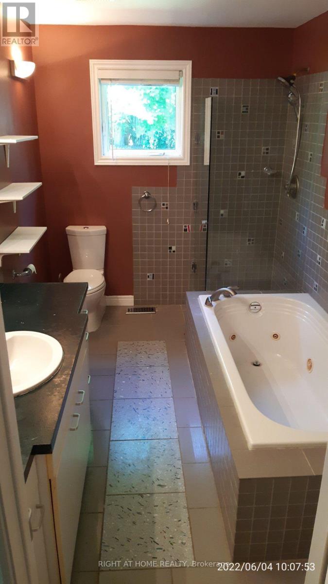 266 Gunn Avenue, Cambridge, Ontario  N3C 3E5 - Photo 8 - X13647550