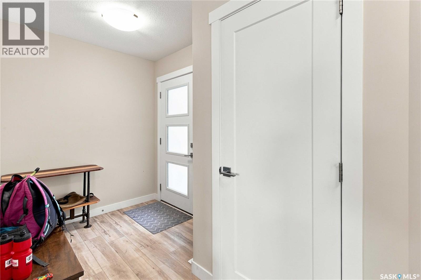 422 Myles Heidt Manor, Saskatoon, Saskatchewan  S7W 1J1 - Photo 3 - SK043886