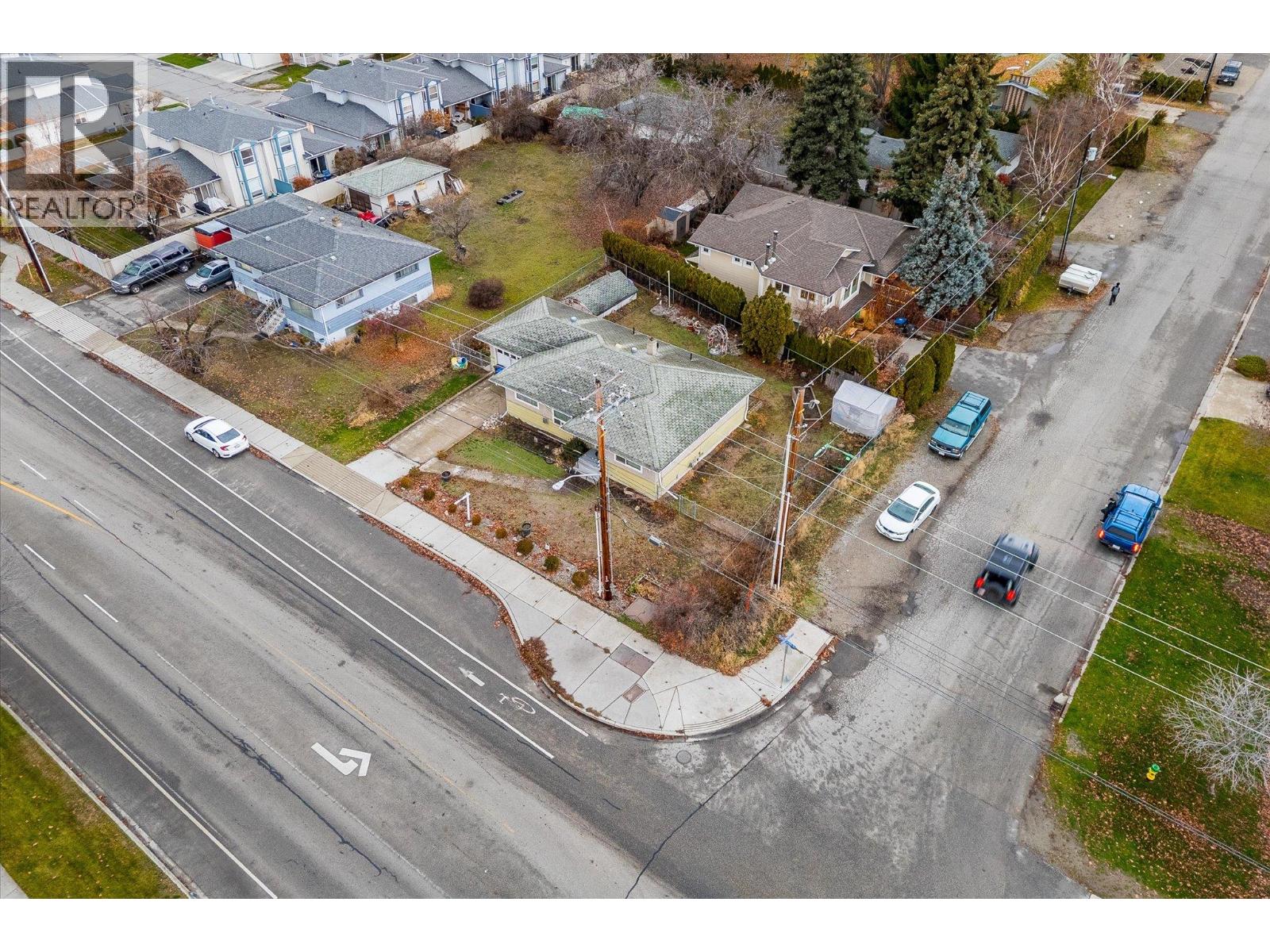 1190 Guisachan Road, Kelowna, British Columbia  V1Y 7X4 - Photo 2 - 10393718
