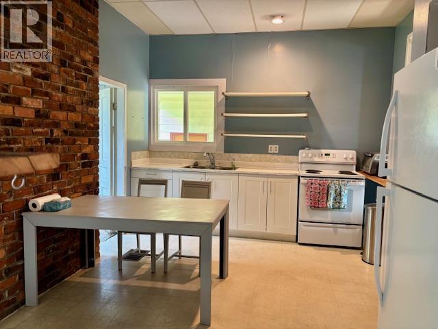 614 Mackenzie Avenue, Revelstoke, British Columbia  V0E 2S0 - Photo 29 - 10363451
