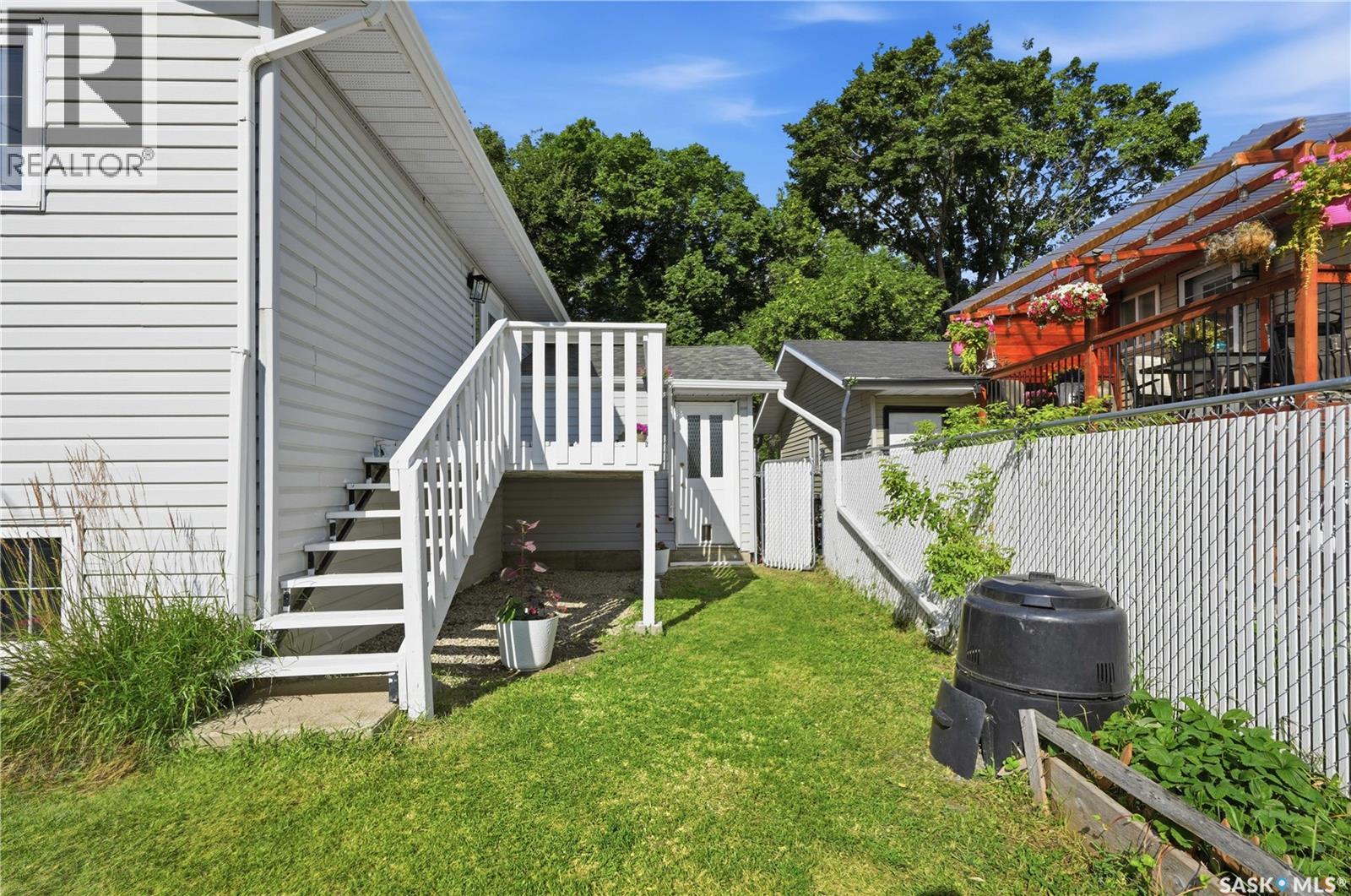 1408 B Avenue N, Saskatoon, Saskatchewan  S7L 1G8 - Photo 53 - SK044780