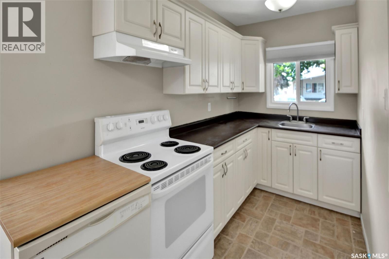 49-51 Carleton Drive, Saskatoon, Saskatchewan  S7H 3N9 - Photo 26 - SK044777
