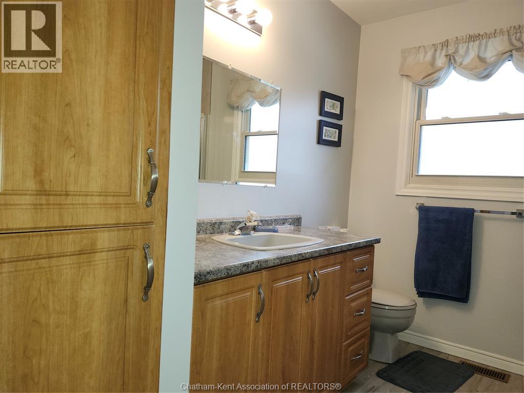 15 Monarch Drive, Chatham, Ontario  N7L 5G6 - Photo 7 - 26015824