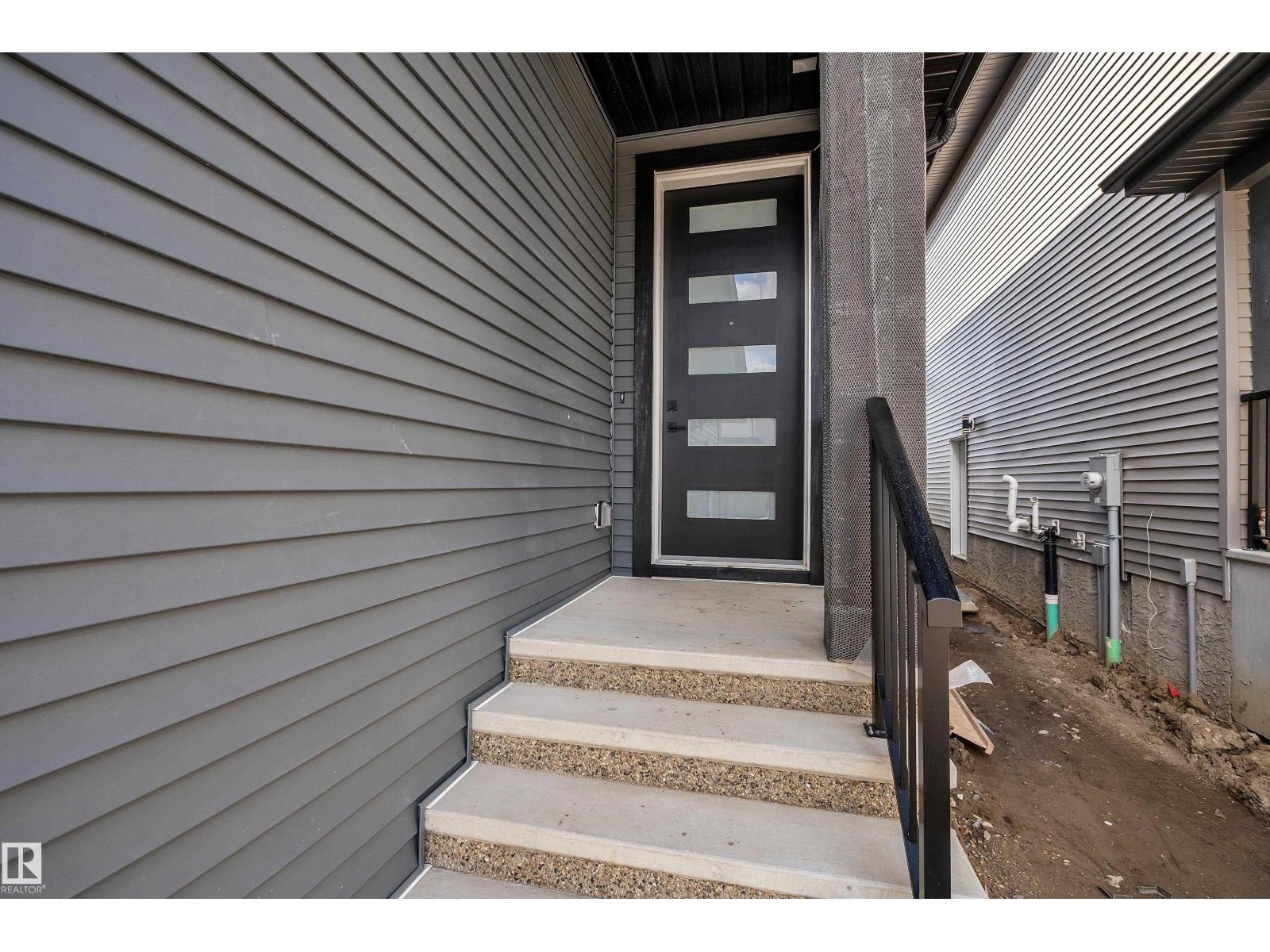 4004 40 St, Beaumont, Alberta  T4X 3B6 - Photo 4 - E4498324