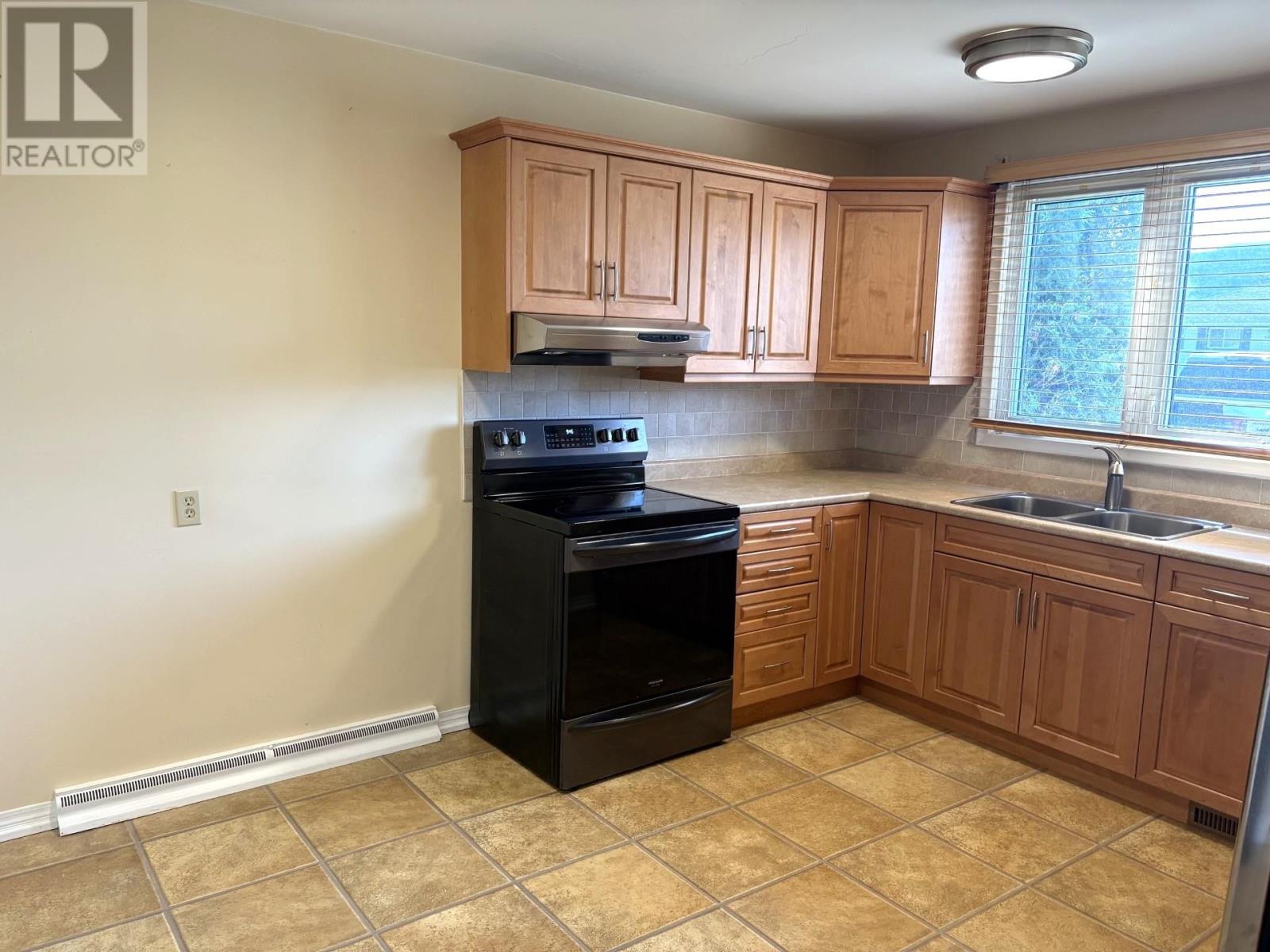 1213 Mary St W, Thunder Bay, Ontario  P7E 4M8 - Photo 3 - TB2602267