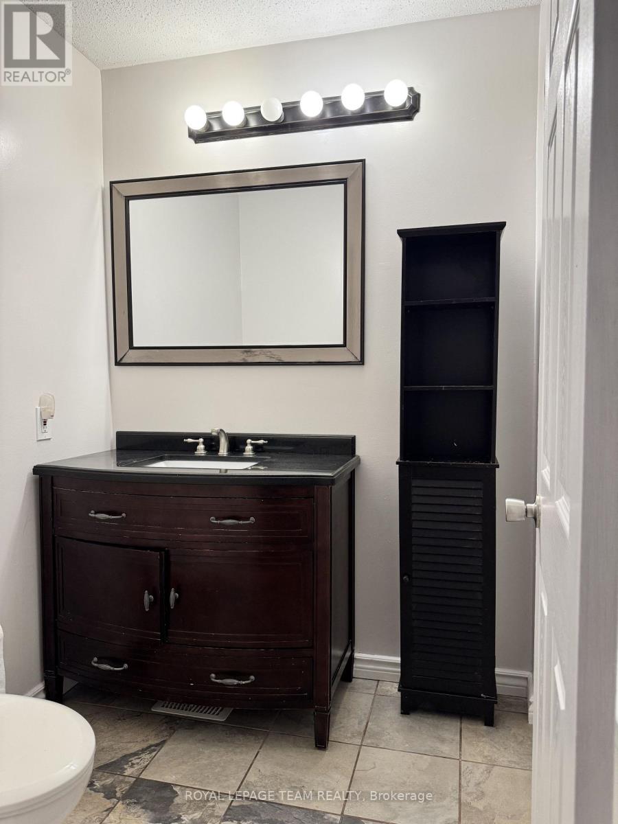 145 Penfield Drive, Ottawa, Ontario  K2K 1M4 - Photo 19 - X13647686