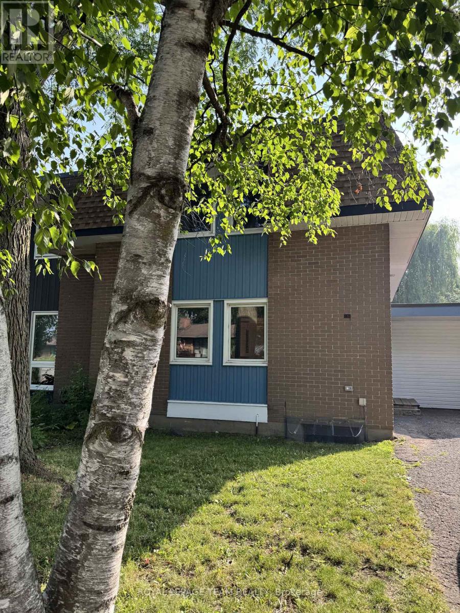 145 Penfield Drive, Ottawa, Ontario  K2K 1M4 - Photo 2 - X13647686