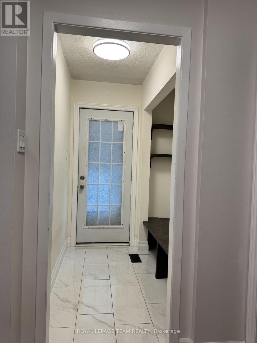 145 Penfield Drive, Ottawa, Ontario  K2K 1M4 - Photo 3 - X13647686
