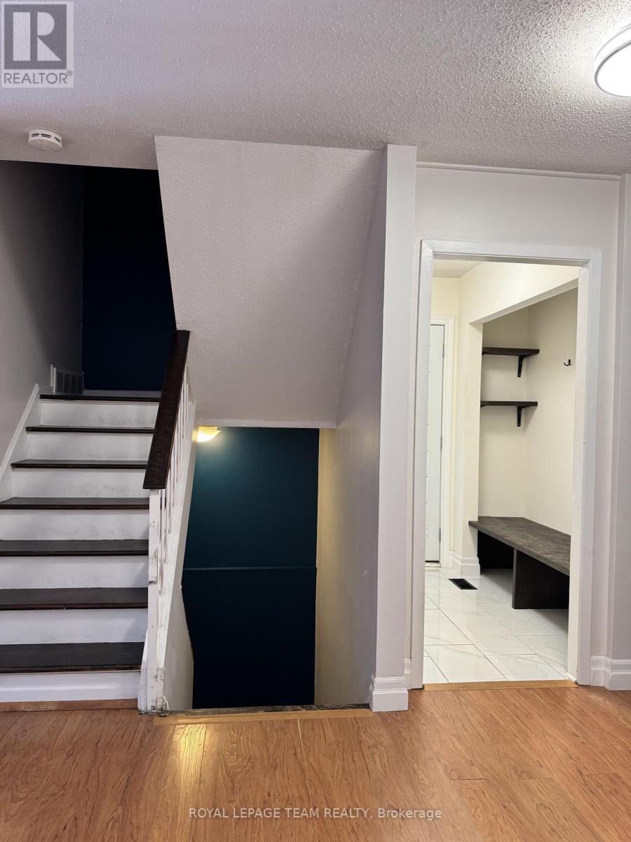 145 Penfield Drive, Ottawa, Ontario  K2K 1M4 - Photo 4 - X13647686