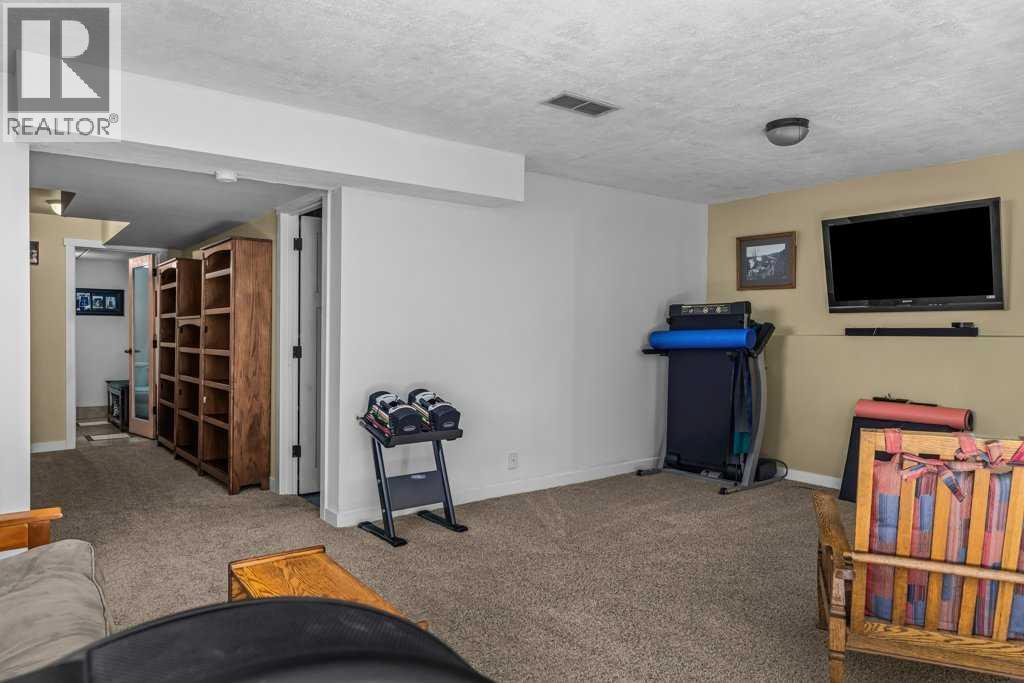 545 Grotto Road, Canmore, Alberta  T1W 1J1 - Photo 32 - A2328882