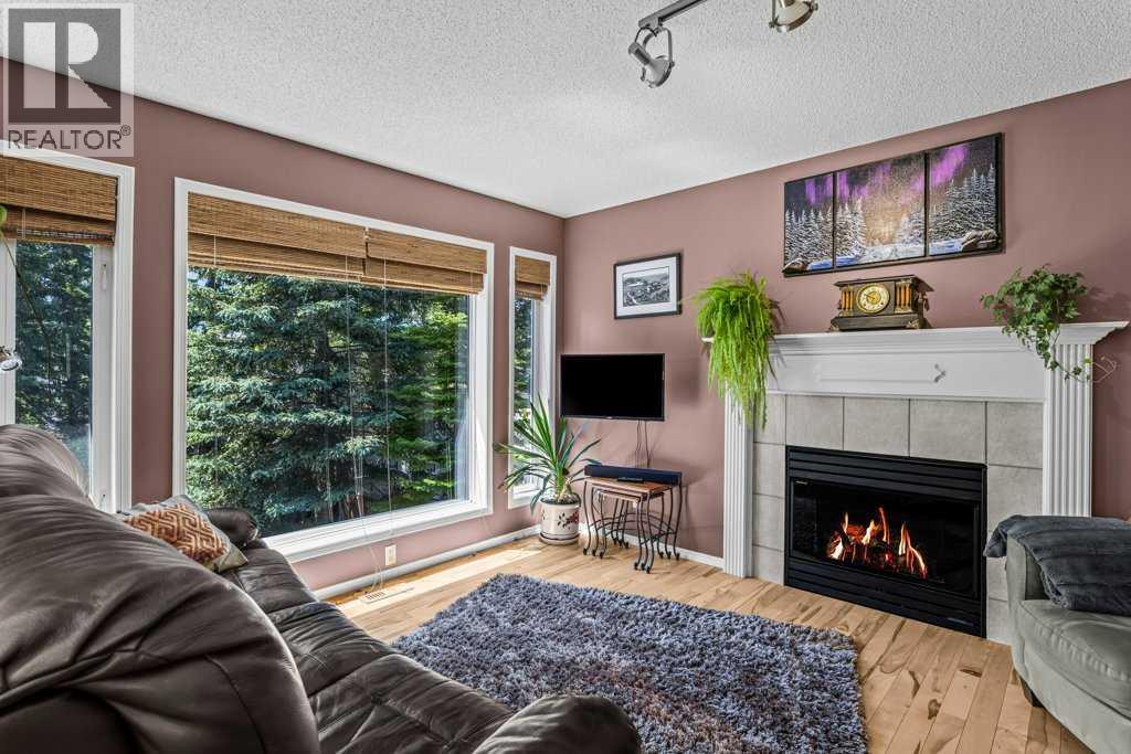 545 Grotto Road, Canmore, Alberta  T1W 1J1 - Photo 9 - A2328882
