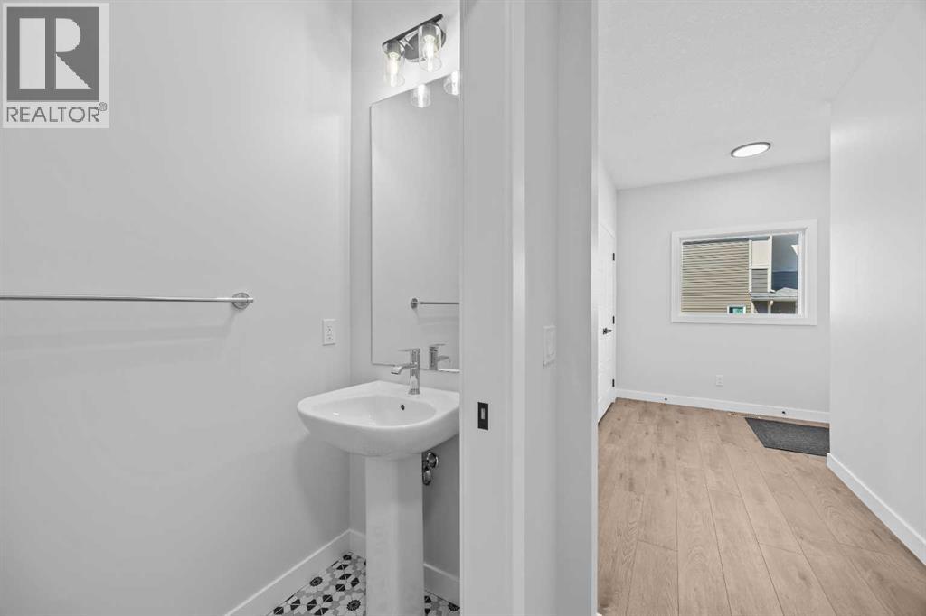 35 Creekside Rise SW, Calgary, Alberta  T3X 5V9 - Photo 21 - A2333691