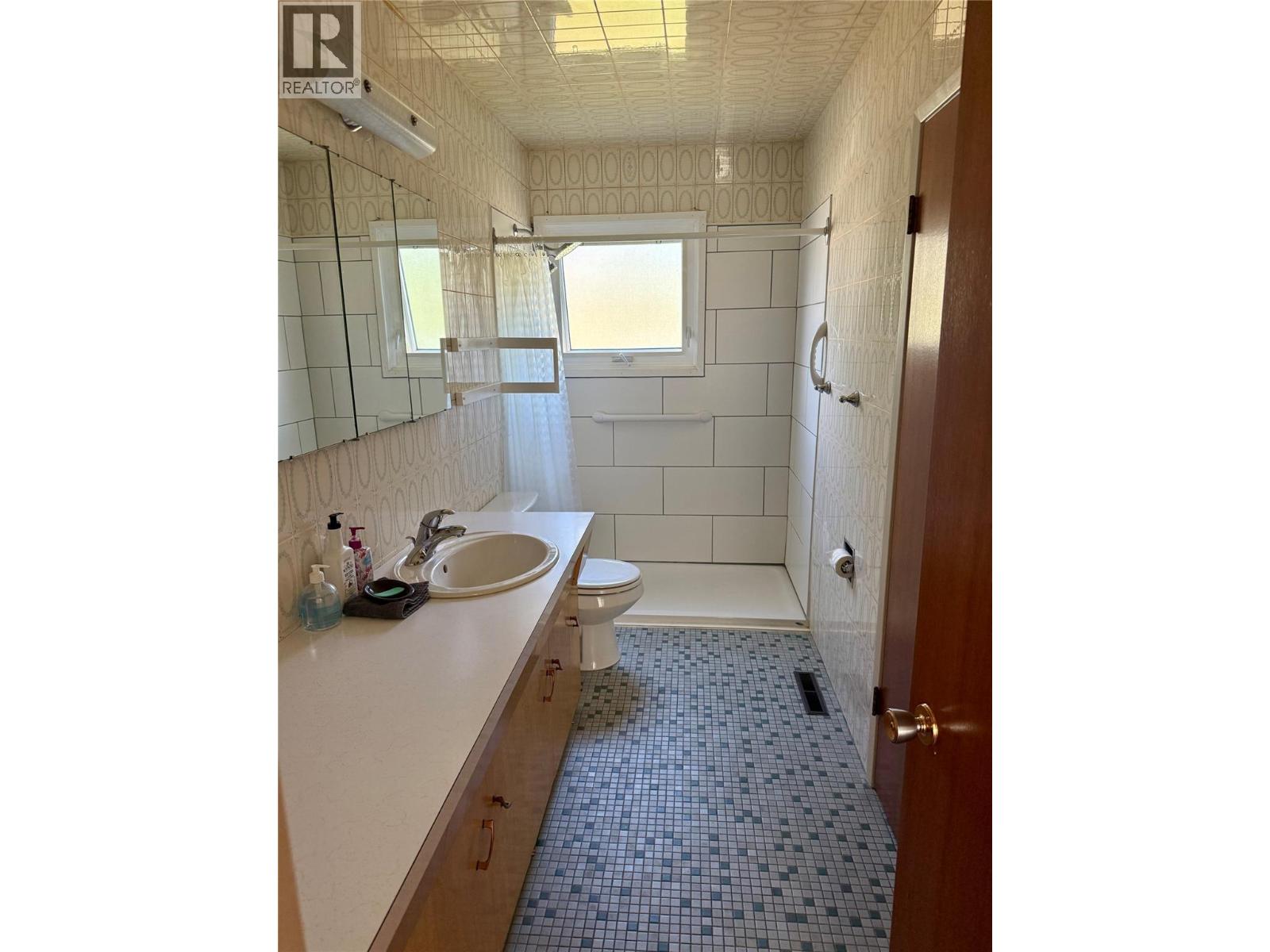 1513 108 Avenue, Dawson Creek, British Columbia  V1G 2T5 - Photo 11 - 10397066