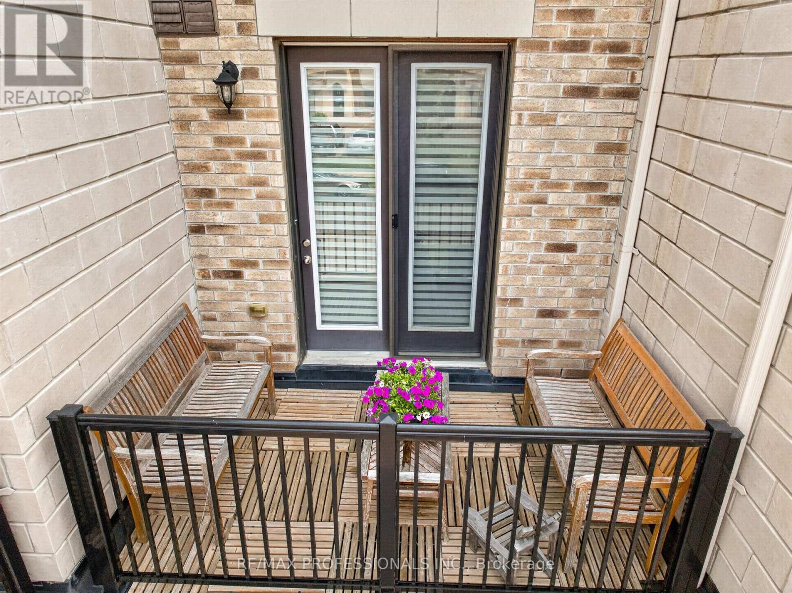 122 Thomas Fisher Drive, Toronto, Ontario  M8Z 0E4 - Photo 30 - W13577562