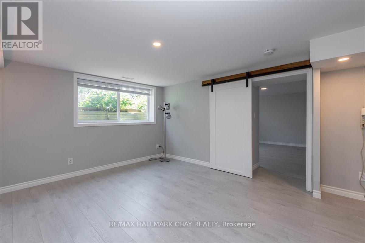 69 Rodney Street, Barrie, Ontario  L4M 4B8 - Photo 25 - S13430118