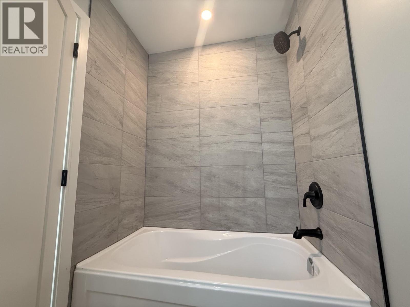 503 Jordan Way, Gibsons, British Columbia  V0N 1V5 - Photo 15 - R3153515