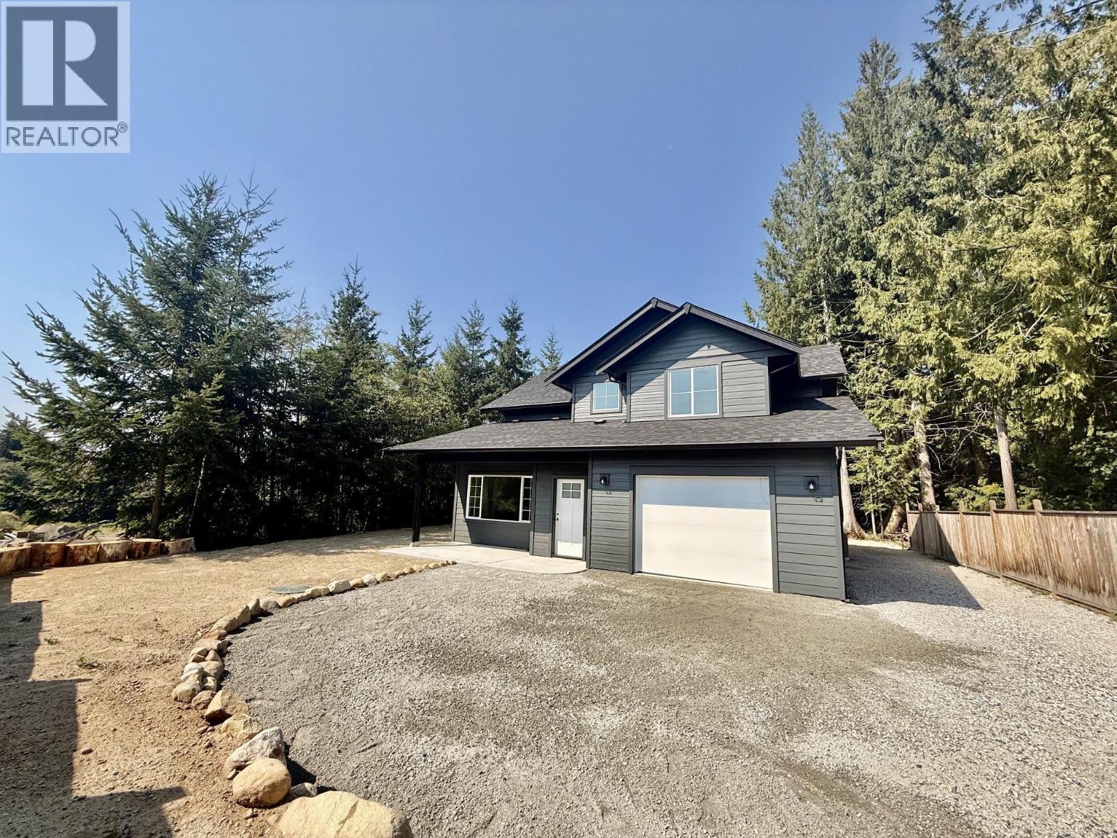 503 Jordan Way, Gibsons, British Columbia  V0N 1V5 - Photo 3 - R3153515