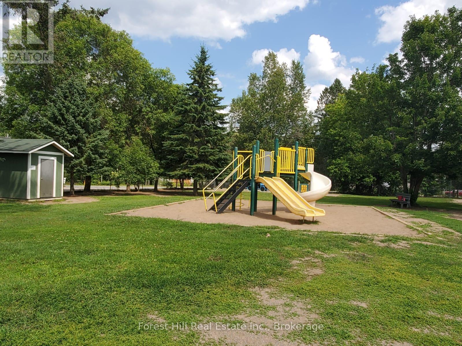 9 Spruce Glen Road, Huntsville, Ontario  P1H 1C9 - Photo 16 - X13647636