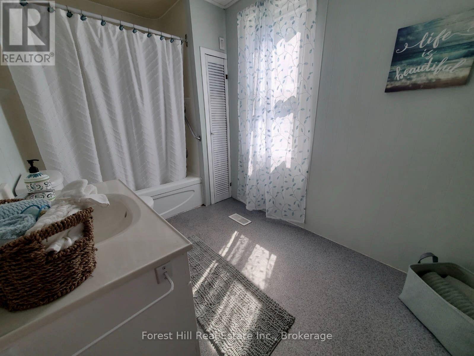 9 Spruce Glen Road, Huntsville, Ontario  P1H 1C9 - Photo 9 - X13647636