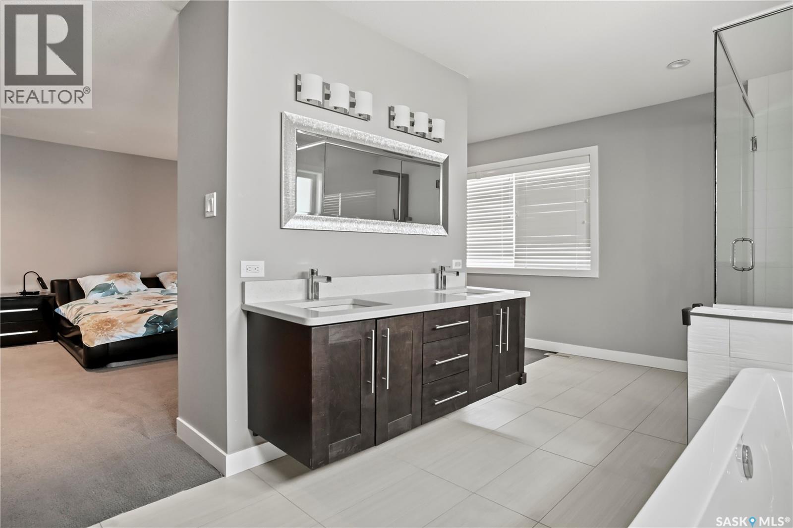 3821 Goldfinch Way, Regina, Saskatchewan  S4V 1S4 - Photo 26 - SK044826