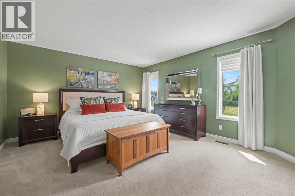 174 Woodpark Circle SW, Calgary, Alberta  T2W 6G1 - Photo 13 - A2334409