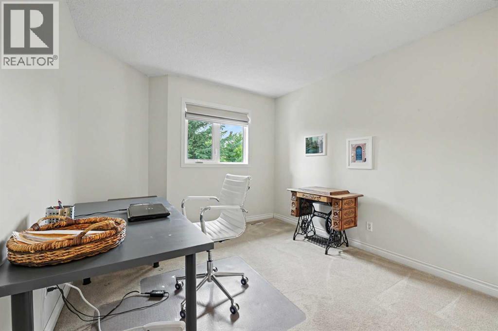 174 Woodpark Circle SW, Calgary, Alberta  T2W 6G1 - Photo 18 - A2334409