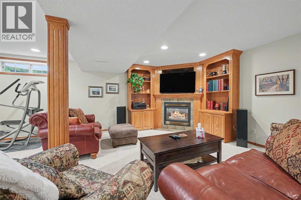 174 Woodpark Circle SW, Calgary, Alberta  T2W 6G1 - Photo 21 - A2334409