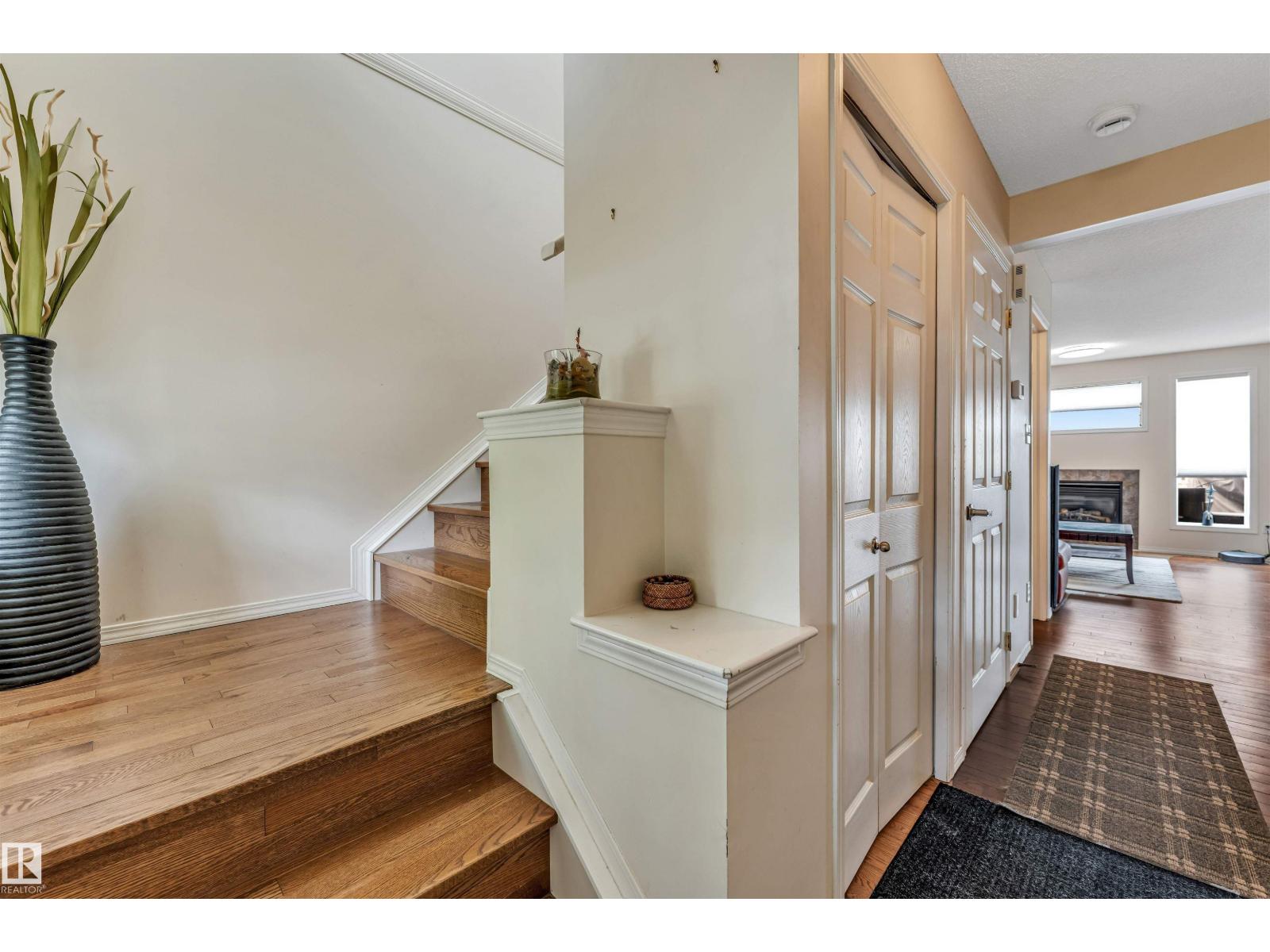 3032 31 Av Nw, Edmonton, Alberta  T6T 1W9 - Photo 9 - E4502499