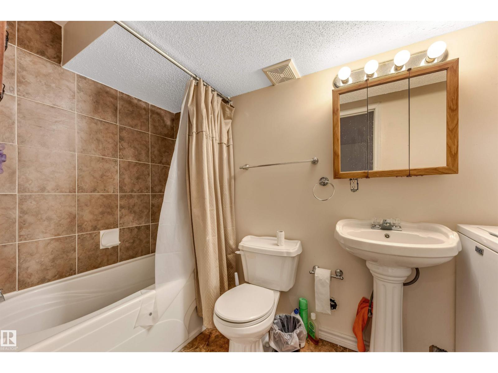 3032 31 Av Nw, Edmonton, Alberta  T6T 1W9 - Photo 38 - E4502499