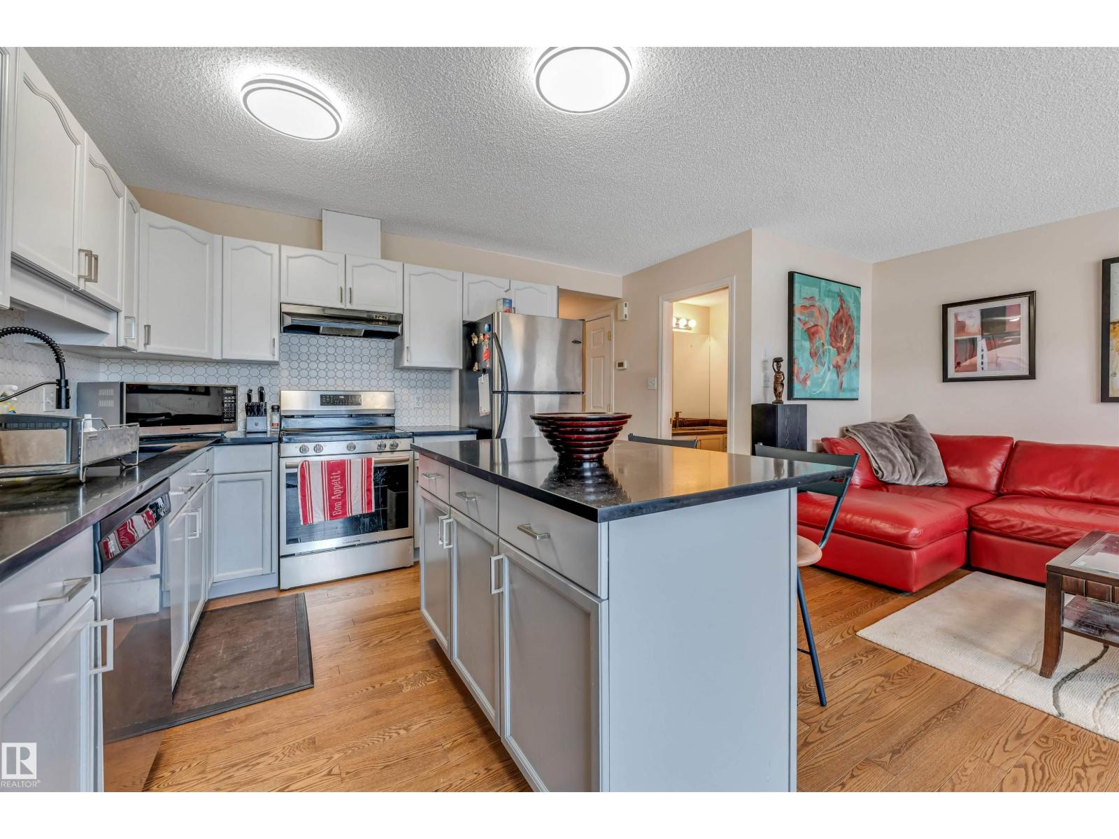 3032 31 Av Nw, Edmonton, Alberta  T6T 1W9 - Photo 18 - E4502499