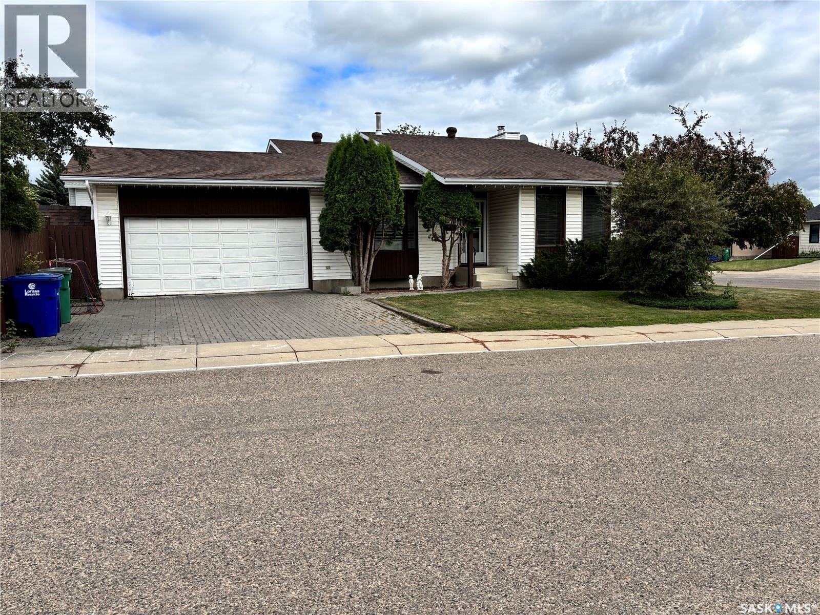 207 Nemeiben Road, Saskatoon, Saskatchewan  S7J 4S8 - Photo 1 - SK044696