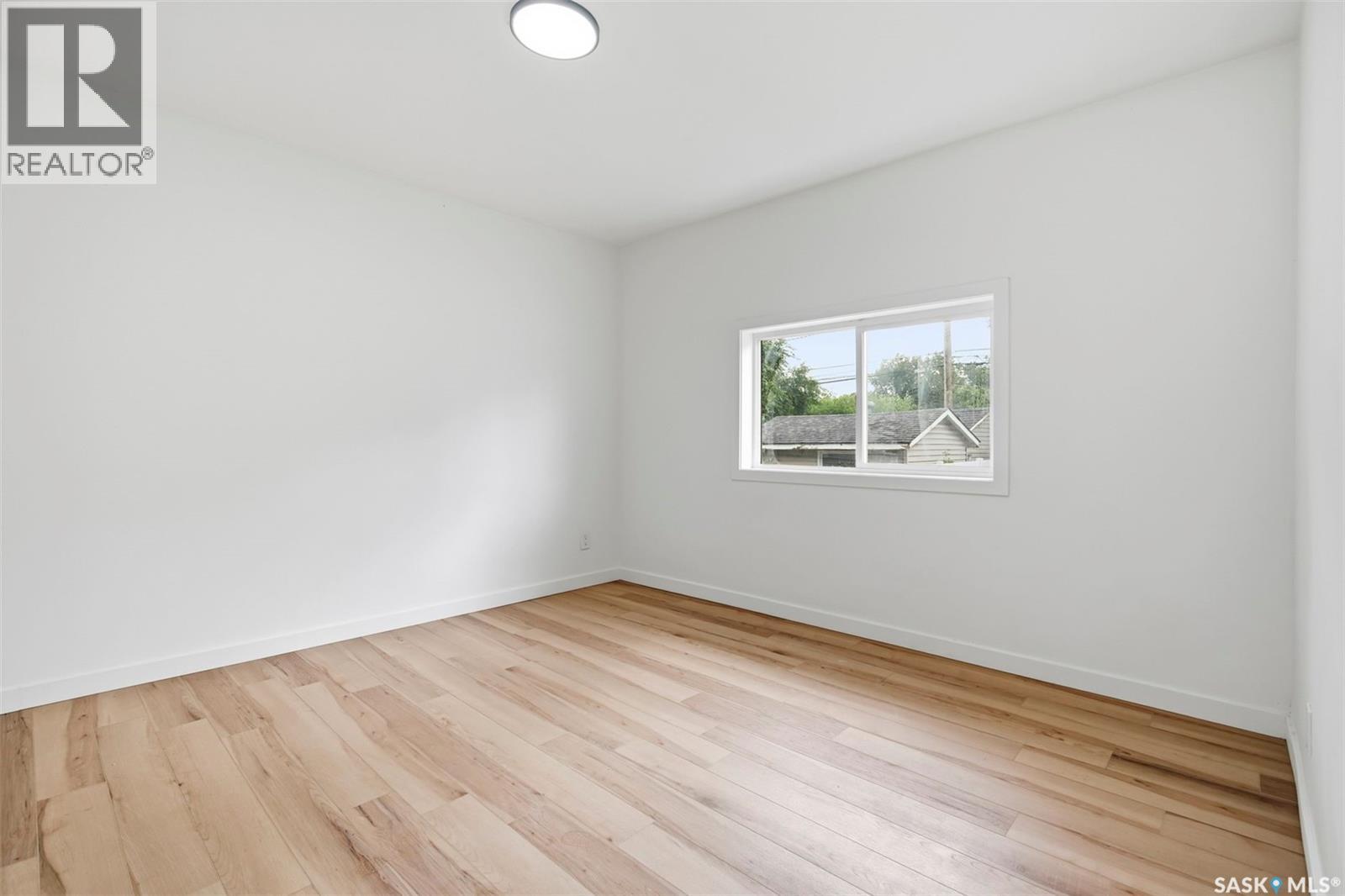 1310 B Avenue N, Saskatoon, Saskatchewan  S7L 1G5 - Photo 15 - SK044692