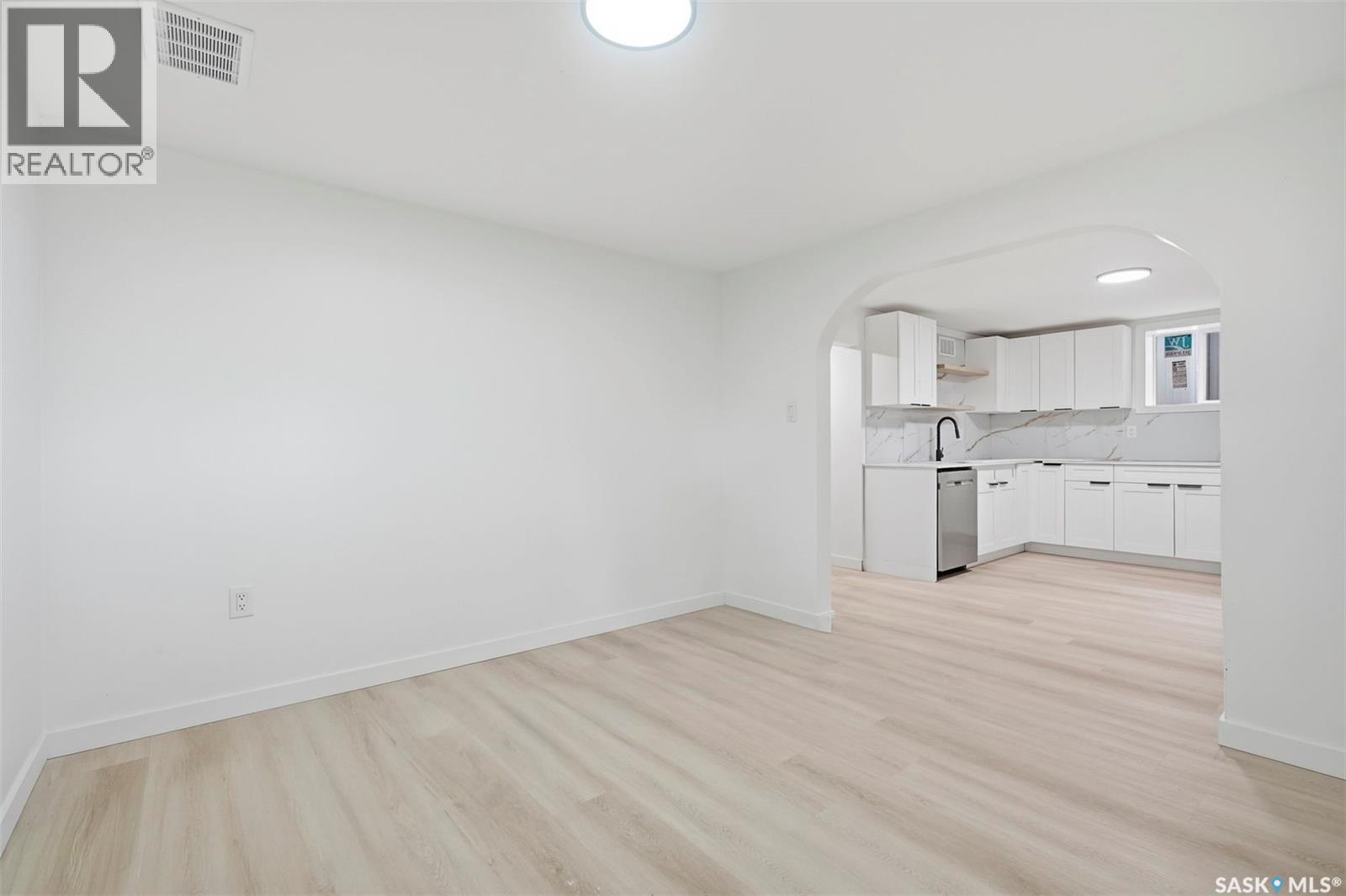 1310 B Avenue N, Saskatoon, Saskatchewan  S7L 1G5 - Photo 20 - SK044692