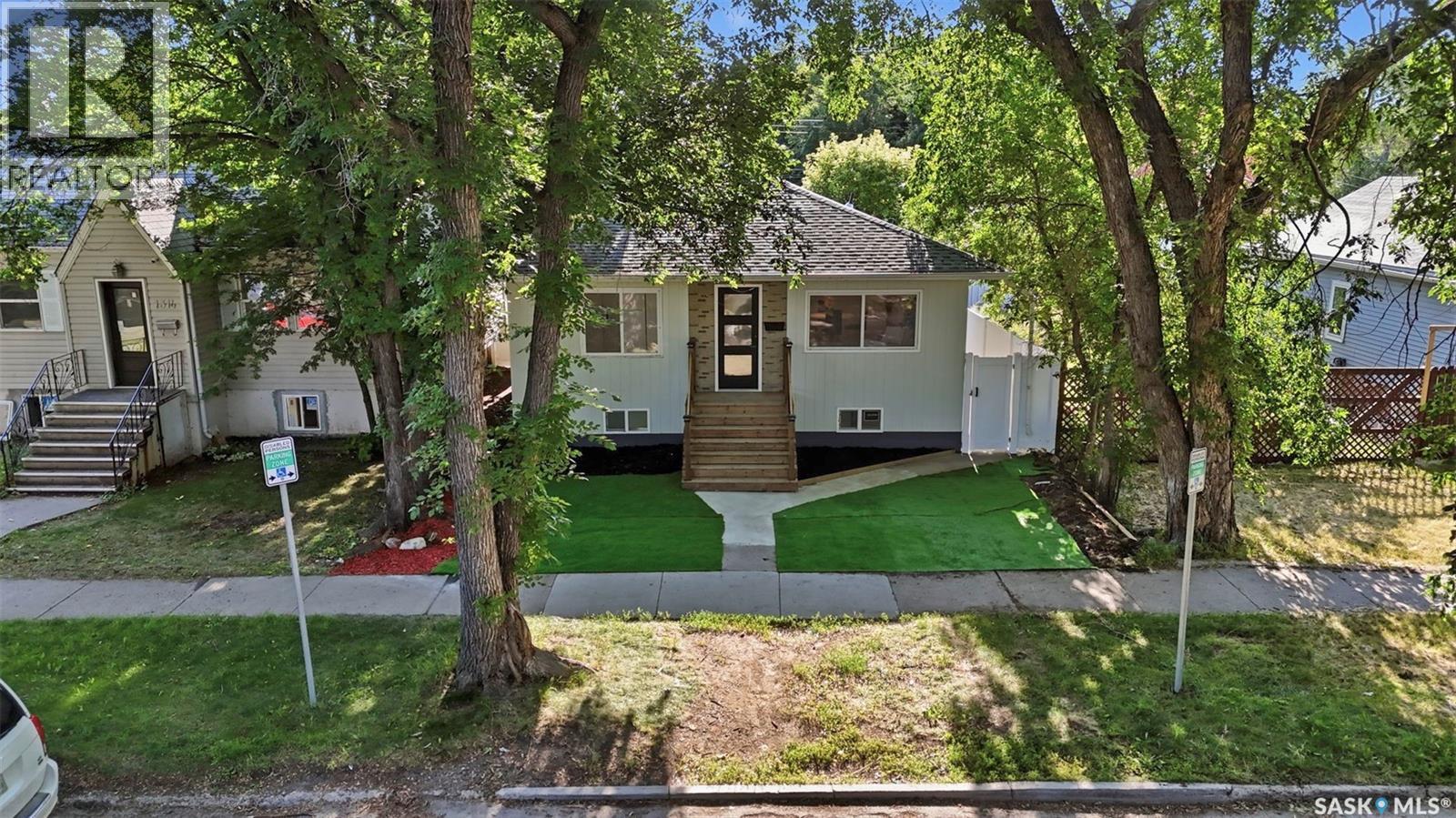 1310 B Avenue N, Saskatoon, Saskatchewan  S7L 1G5 - Photo 33 - SK044692