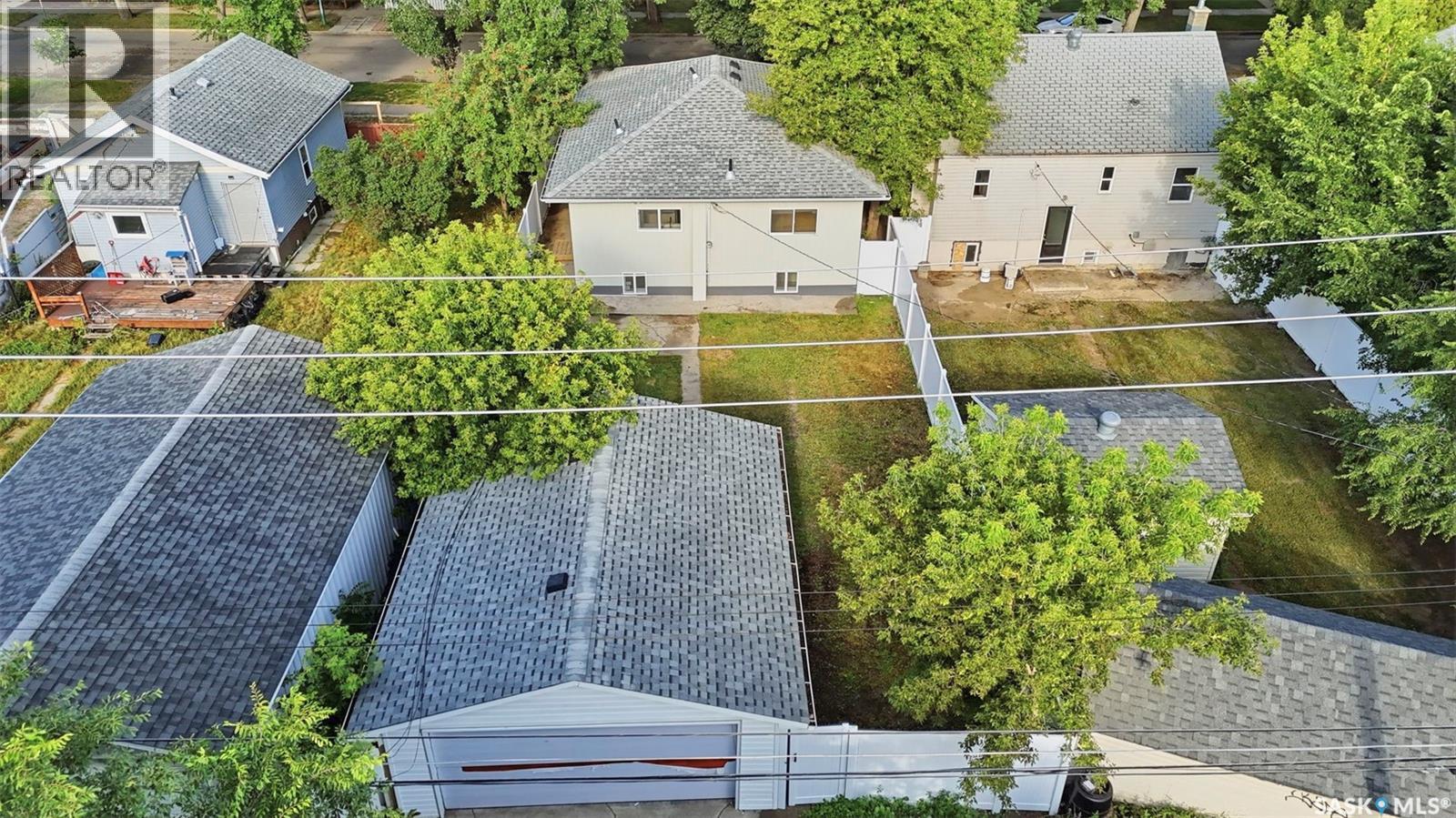 1310 B Avenue N, Saskatoon, Saskatchewan  S7L 1G5 - Photo 34 - SK044692