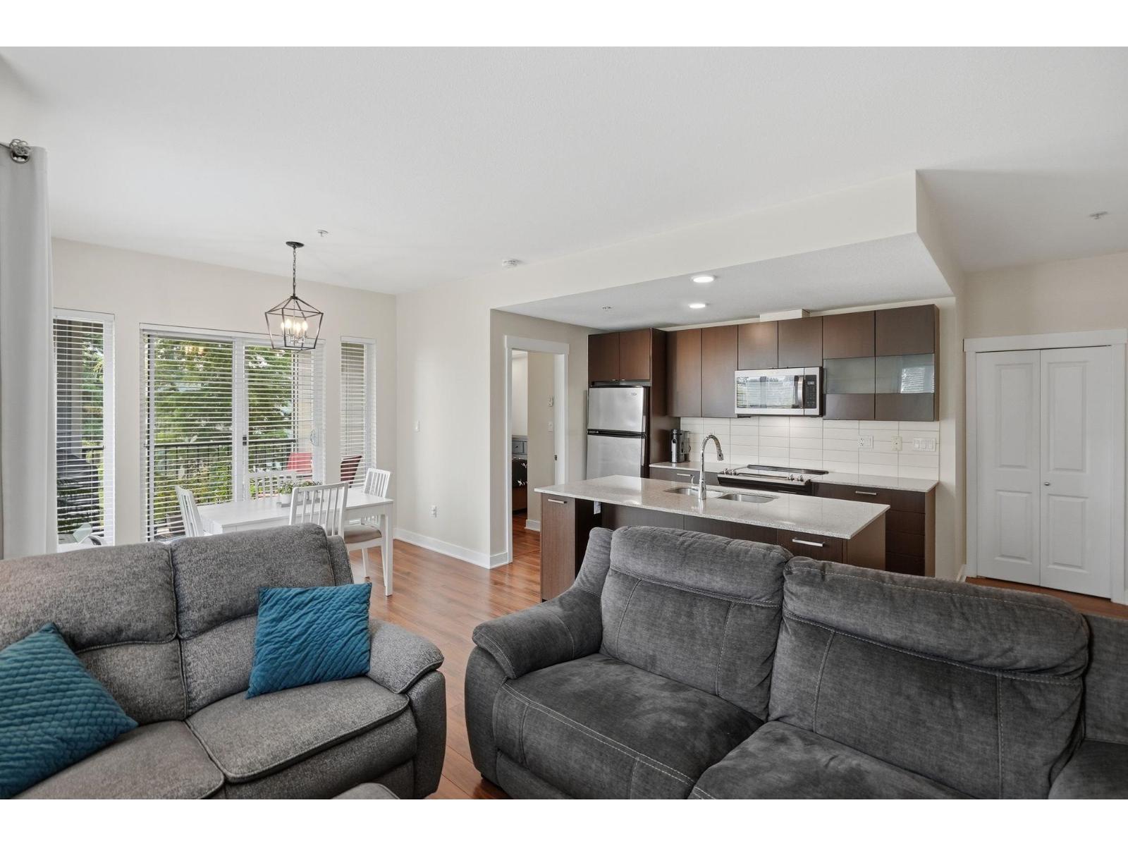 304 13339 102a Avenue, Surrey, British Columbia  V3T 0C5 - Photo 10 - R3153335
